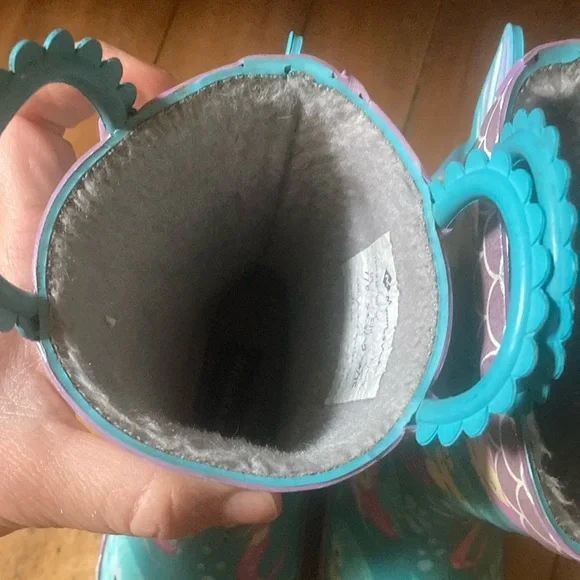 Girl's waterproof easy-on rain boots - Picture 8 of 10